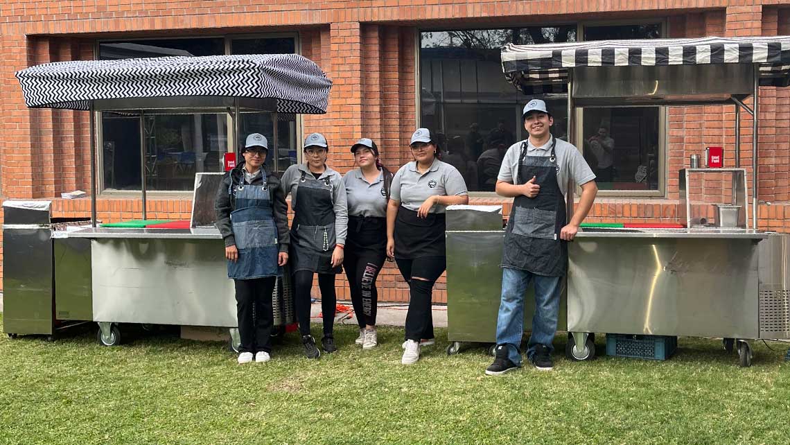 carrito de comida y hamburguesas y lomitos para fiesta, aniversario cumpleaños, matrimonios y eventos